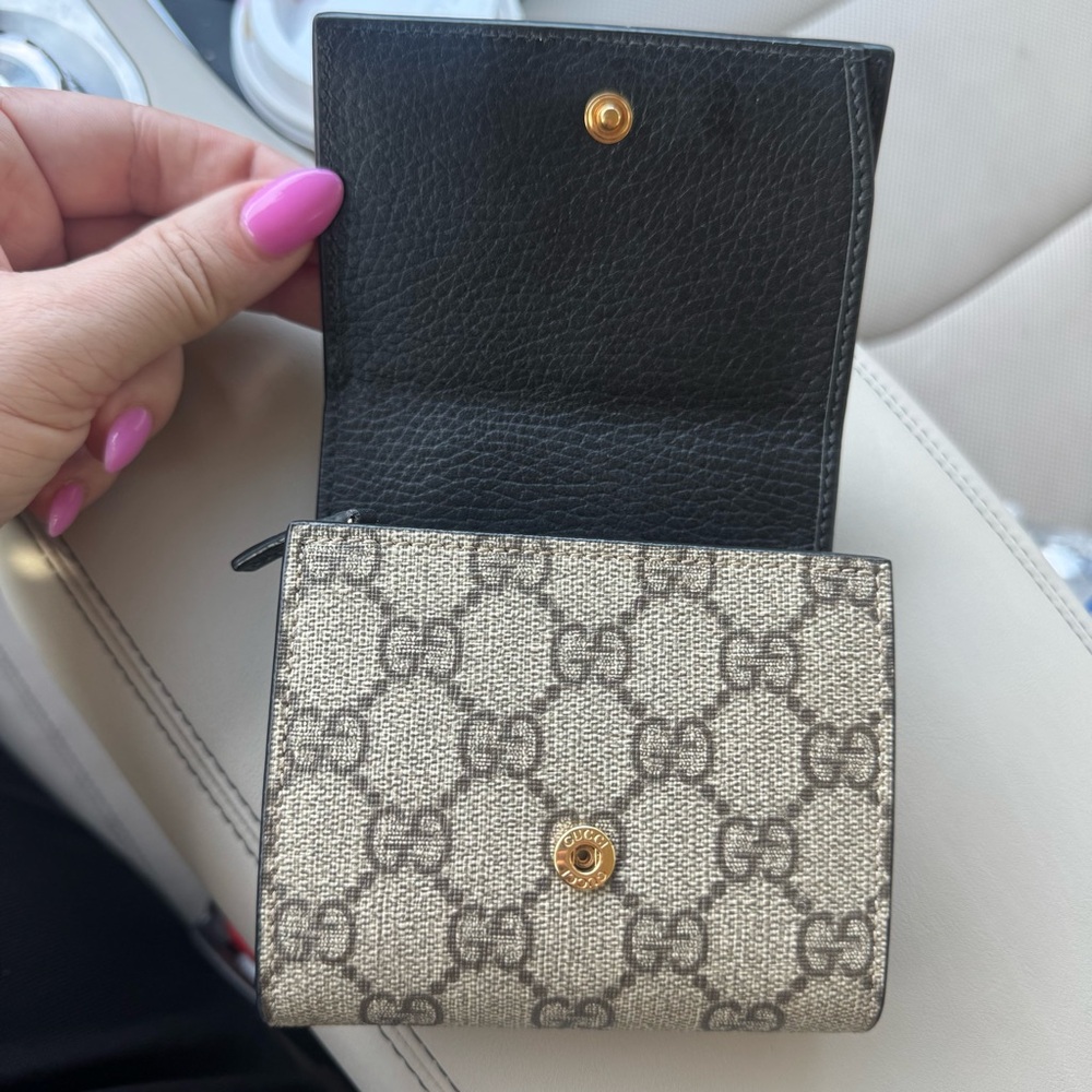 Gucci GG Marmont bi-color  Black Women's medium Wallet - Picture 5 of 8